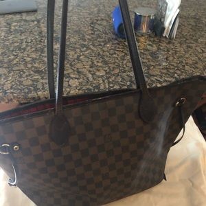 Louis Vuitton Neverfull MM